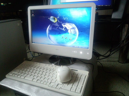 一体型デスクトップ 富士通 FMV-DESKPOWER F/B50① Windows7 　使用時間約1050時間