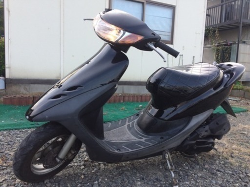 ホンダ　ライブディオ　AF３５　フロントディスク　サイドスタンド、ハイマウント付　足代わりに