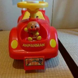 アンパンマンの車