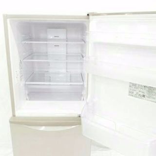 日立 2015年式ノンフロン 冷凍冷蔵庫 265リットルです！💫　綺麗です 配送コミコミ価格です