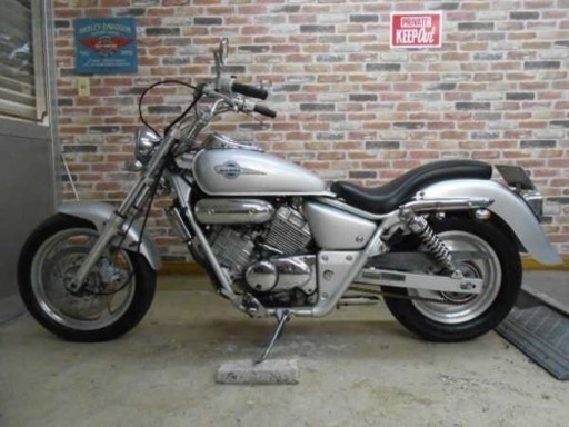 横浜から低走行のカスタム車！】 ホンダ マグナ250 MC29
