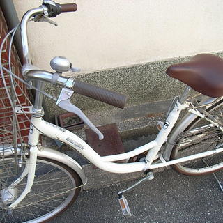 無料配達地域あり、税込12,900円、パナソニックの高価な27インチ、内装