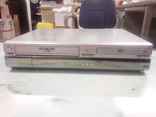 パナソニック　DVD,VHSプレイヤー