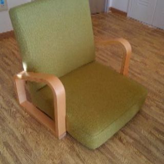 美品　座椅子　あぐら　木製　緑色