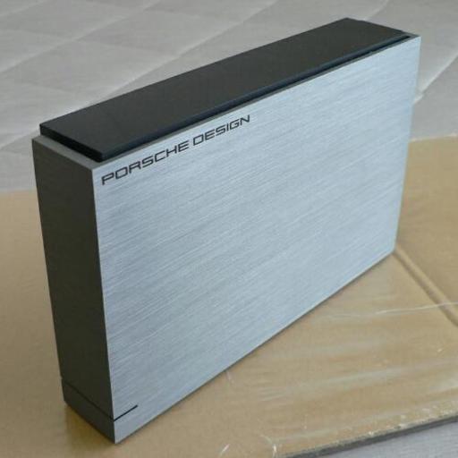 4TB 外付ハードディスク PORSCHEデザイン