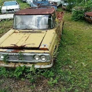 希少な部品取り旧車　黄色　トヨタ・スタウト