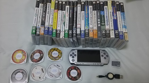 PSP 2000 本体とソフト多数