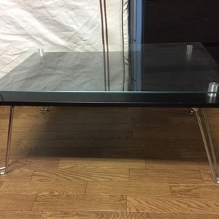 折りたたみ式ガラスローテーブル