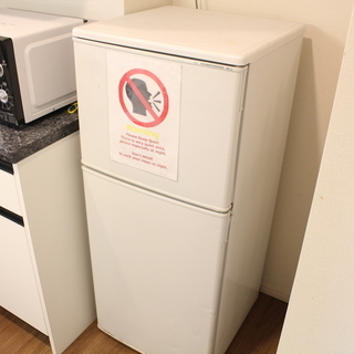 家具・家電一式売ります。