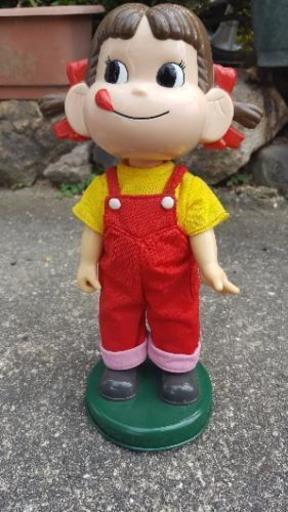 ヴィンテージの不二家のペコちゃん置物