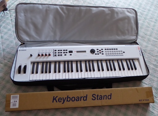 YAMAHA　キーボード　MX61