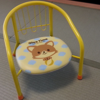 子供用椅子500円で☆