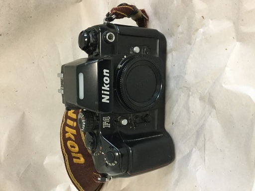 Nikon F4 ボディーのみ　値下げします10000＞8000