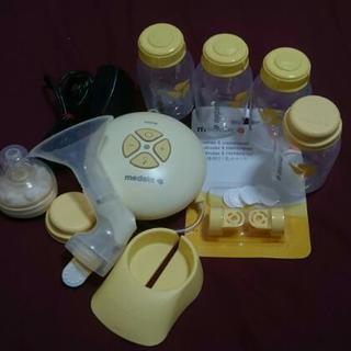 【ほぼ未使用】medela  メデラ電動搾乳器  ボトル4本・乳首・交換用搾乳弁セット