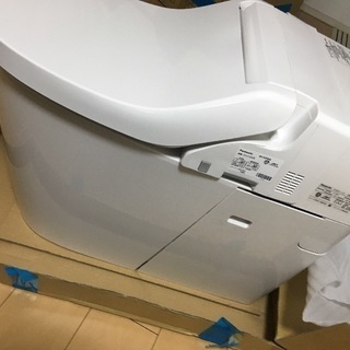 Panasonicアラウーノ、全自動お掃除トイレ