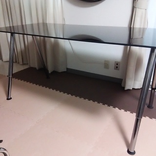 IKEA イケア ダイニングテーブル ガラストップ　ブラック