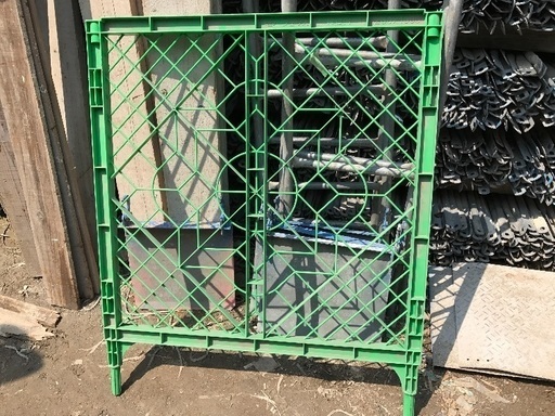 プラスチックバリケード（フェンス） 中古  サイズ1200×1000mm  1枚800円税込  全部20枚