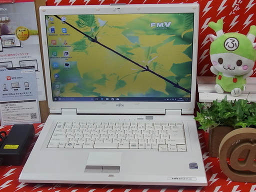 【完全整備済み】人気のホワイト/無線Wi-Fi/Win10/DVD作成可/最新オフィス/安心サポート/富士通