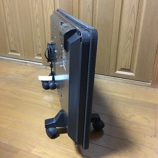 カタログハウスで購入 キャスター付き遠赤外線暖房器