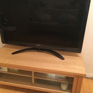 Toshiba液晶カラーテレビ+テレビ台、1万円