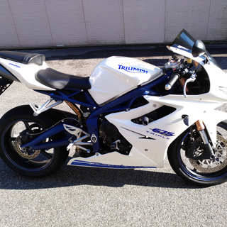 2010 後期 デイトナ675 SE 限定カラー 走行距離33461km 車検たっぷり 平成31年4月迄