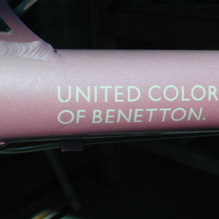 折りたたみ自転車　UNITED COLORS OF BENETTON