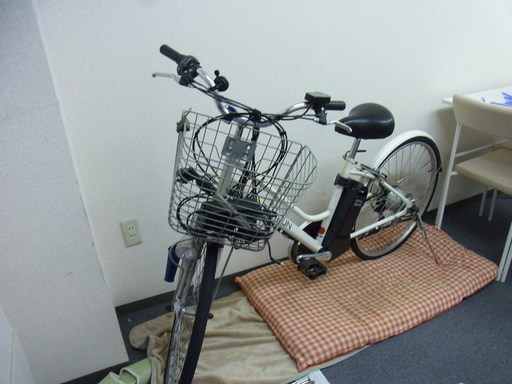 【商談中】　ランファン　2６インチ　白　　電動自転車