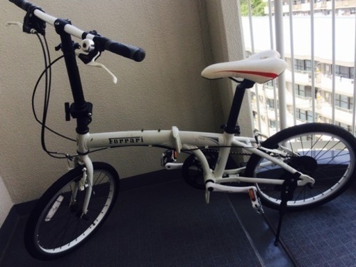 フェラーリ白 折りたたみ自転車！バッグ付！