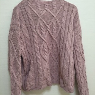 ピンクのセーター  500円