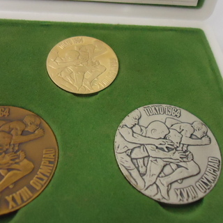 値下げ↓↓貴重品☆1964年 東京オリンピック 記念メダル 金銀銅3点セット◎送料無料地域あり