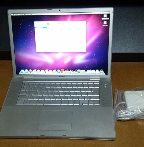 Apple Macbook Pro 15 MA895J/A 液晶、バッテリー元気です