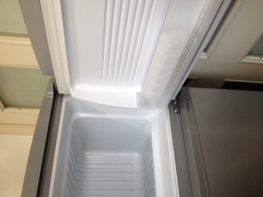 【新古品】2015年製 AQUA冷蔵庫 109L