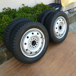 グッドイヤースタッドレスタイヤ ICE NAVI 155/65R13 バリ山 ! !