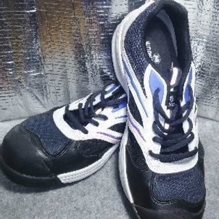 お取り置き中❗値下げ❗ミドリ安全製の安全靴❗👟①