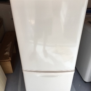 70146 【中古】パナソニック 小型 冷凍 冷蔵庫 NR-TB146W-HG Amazon | Panasonic 137L 2ドア冷蔵庫NR-TB146W-HG 右開き