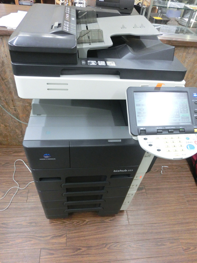 札幌発 コニカミノルタ モノクロ複合機 bizhub223 A3対応 直接引取 近郊配達限定 品（Y）