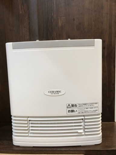ほぼ新品 パナソニック 電気ファンヒーター   DSーF1204