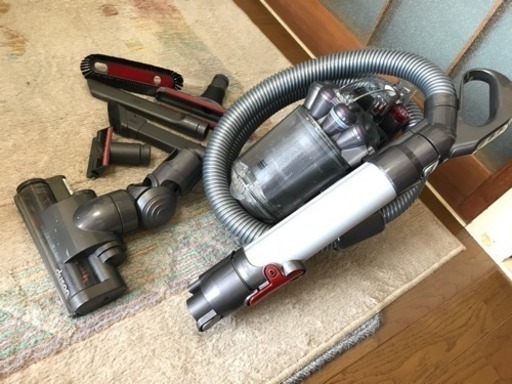 【取引完了】dyson DC26 サイクロン掃除機 ダイソン 板橋区