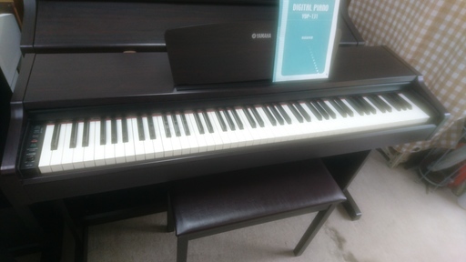 2022激安通販 ヤマハ　アリウスシリーズ　YDP-131R　2006製　￥28.000－ 鍵盤楽器、ピアノ
