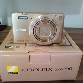 Nikon デジタルカメラ COOLPIX S7000 