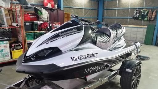 カワサキ　ウルトラ300LX改造多数　トレーラーセット