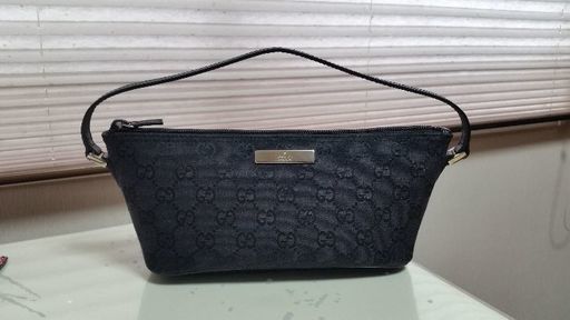値下げ！【美品】グッチ★GUCCI★GG柄★キャンバス★アクセサリーポーチ★バッグ★黒★ブラック