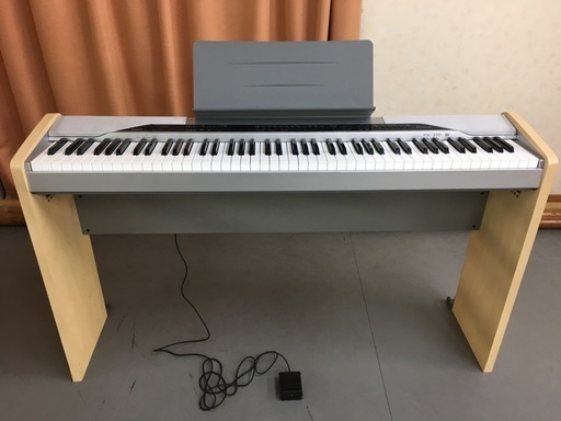 電子ピアノ　Ｐｒｉｖｉａ