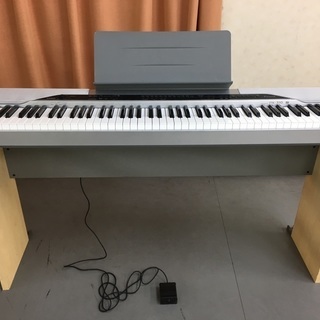 電子ピアノ　Ｐｒｉｖｉａ
