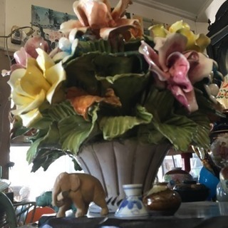 イタリア製。焼き物の花束(o^^o)