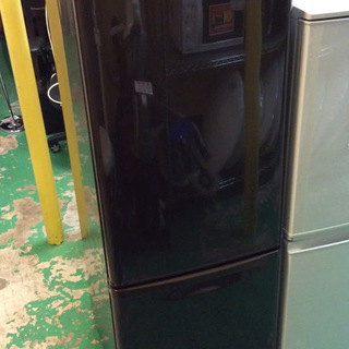 【送料無料・設置無料サービス有り】冷蔵庫 Panasonic NR-B174W-T 中古