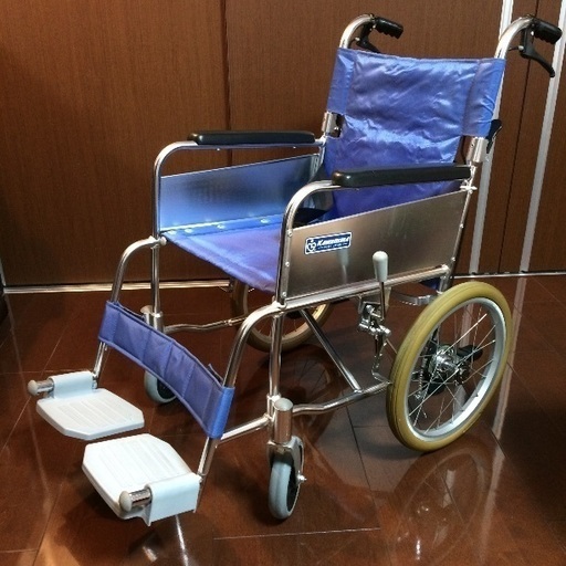 カワムラサイクル製 介助型 車椅子