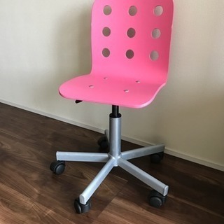 IKEAの椅子(子供用？)