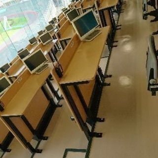 四日市競輪場フロアークリーン作業