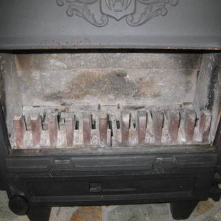 鋳物製薪ストーブ〈ベルギー製；NESTOR MARTIN製・型は古いが本物なり〉